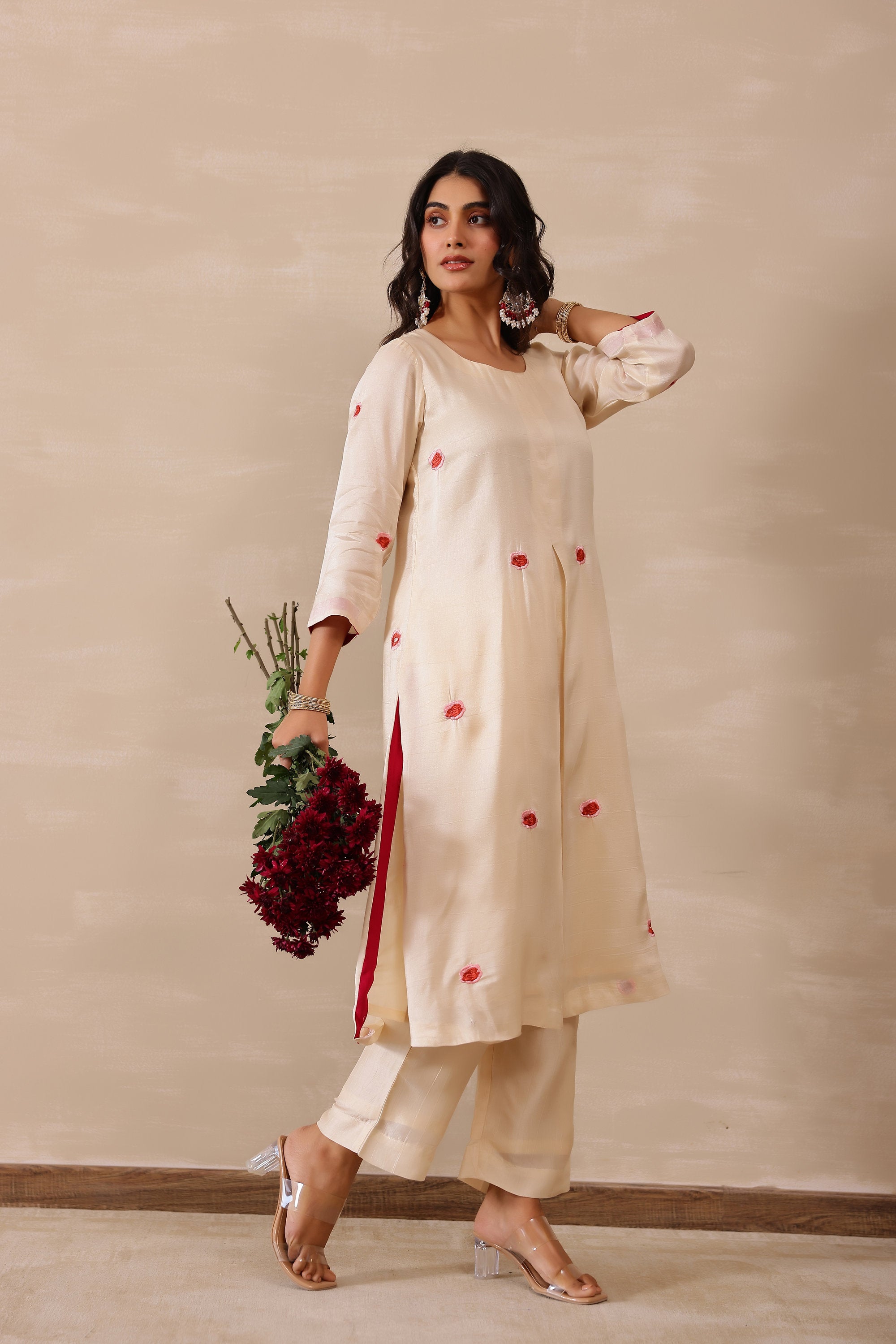 Silk Female Off white Tunic Set
