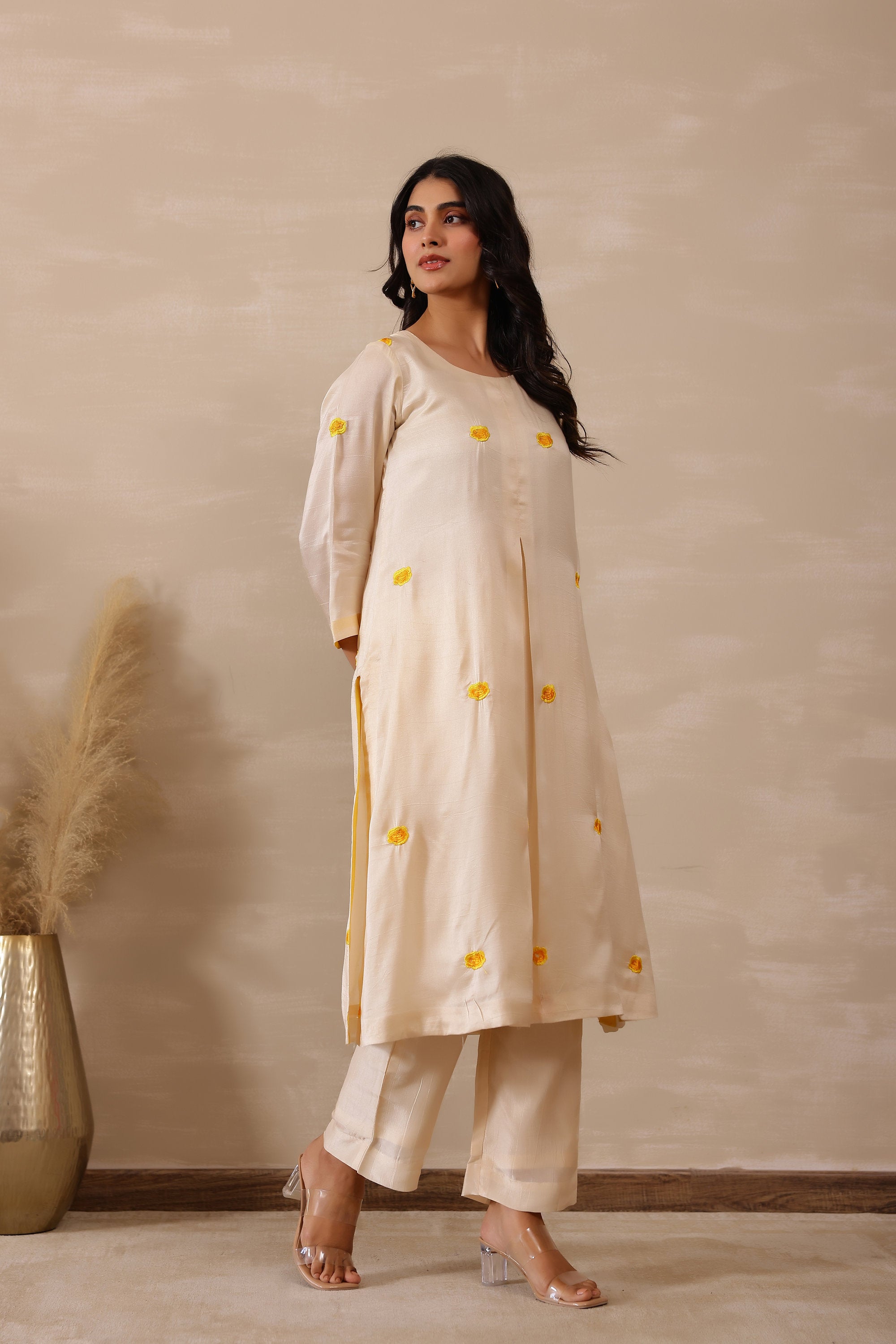 Silk Female Off white Tunic Set