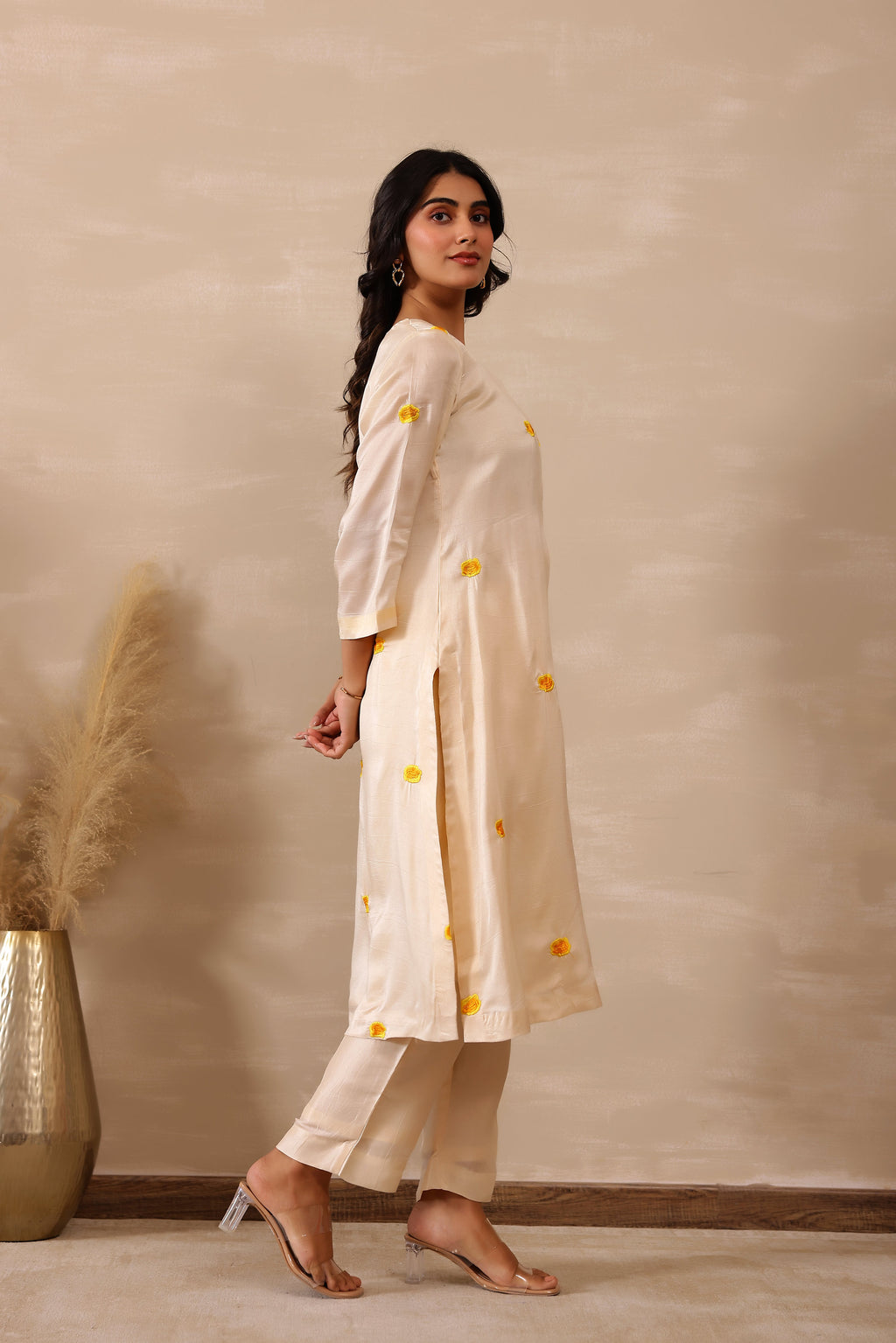 Silk Female Off white Tunic Set