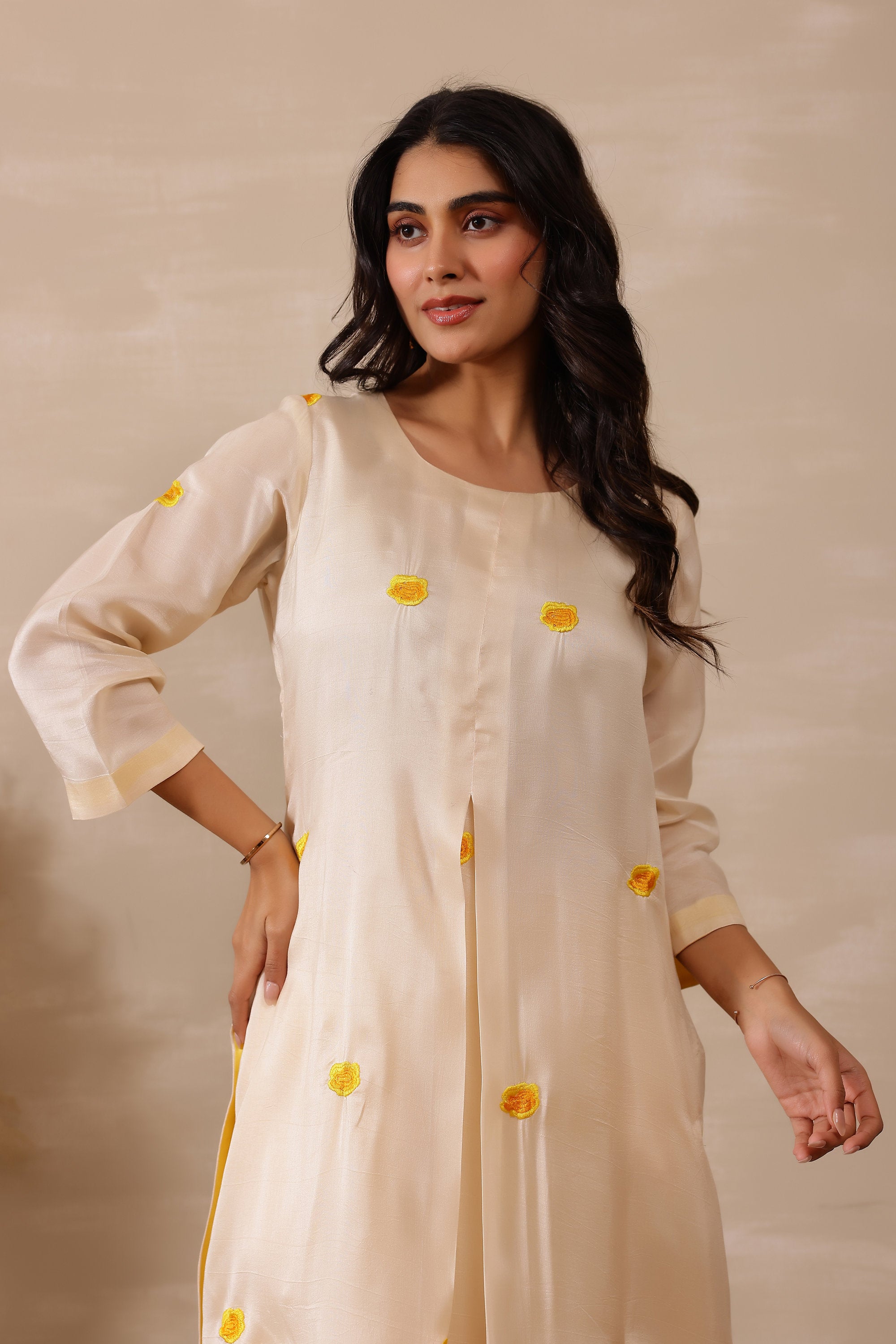 Silk Female Off white Tunic Set
