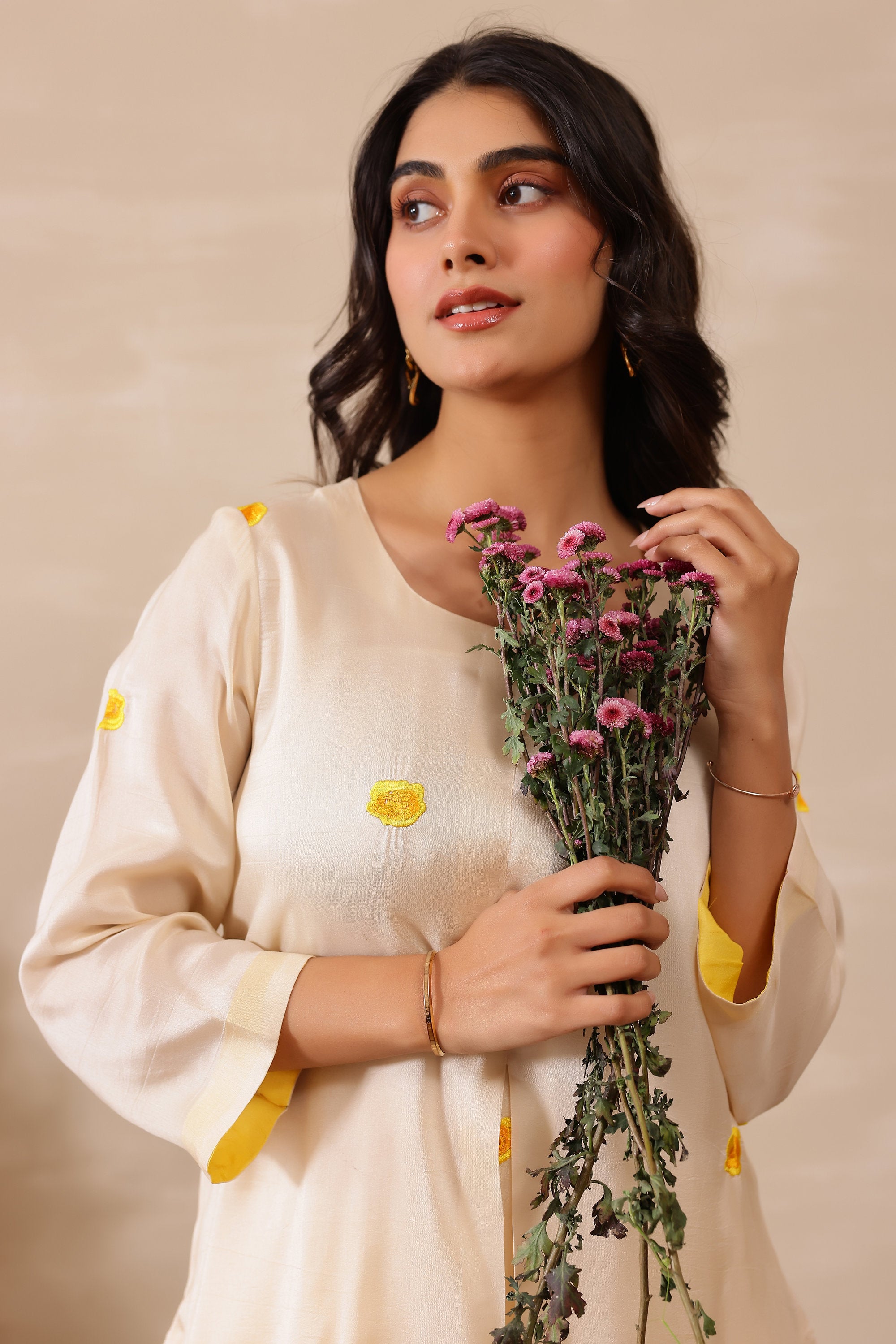 Silk Female Off white Tunic Set