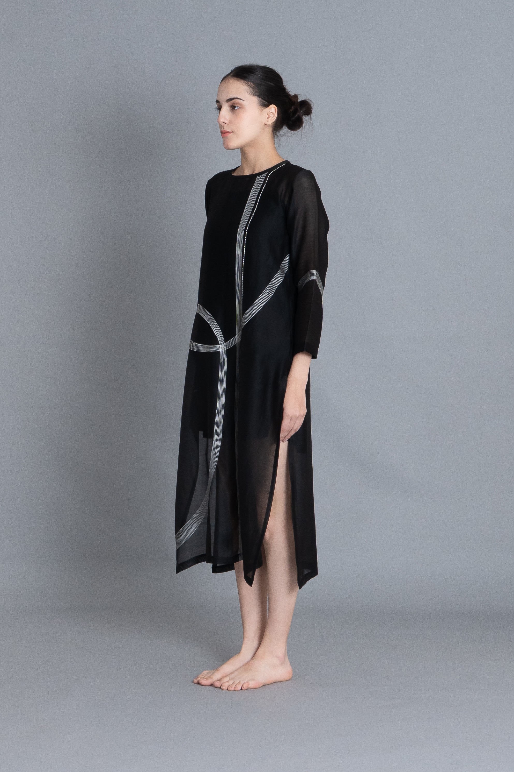 Khat Pantone Embroidered Dress