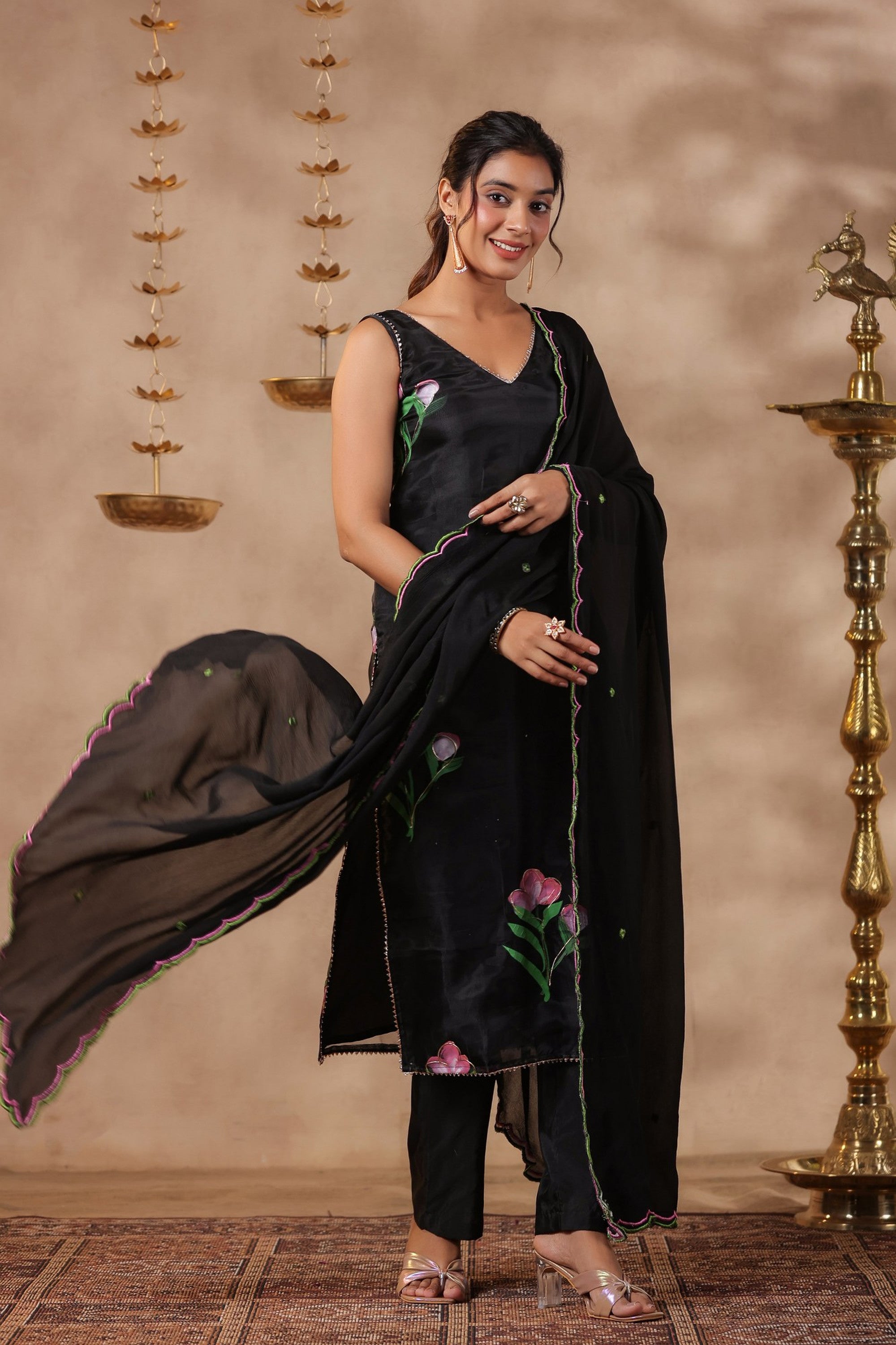 Black Organza Brush Print Stright Kurta Set With Embroidery Duptta Set Of 3