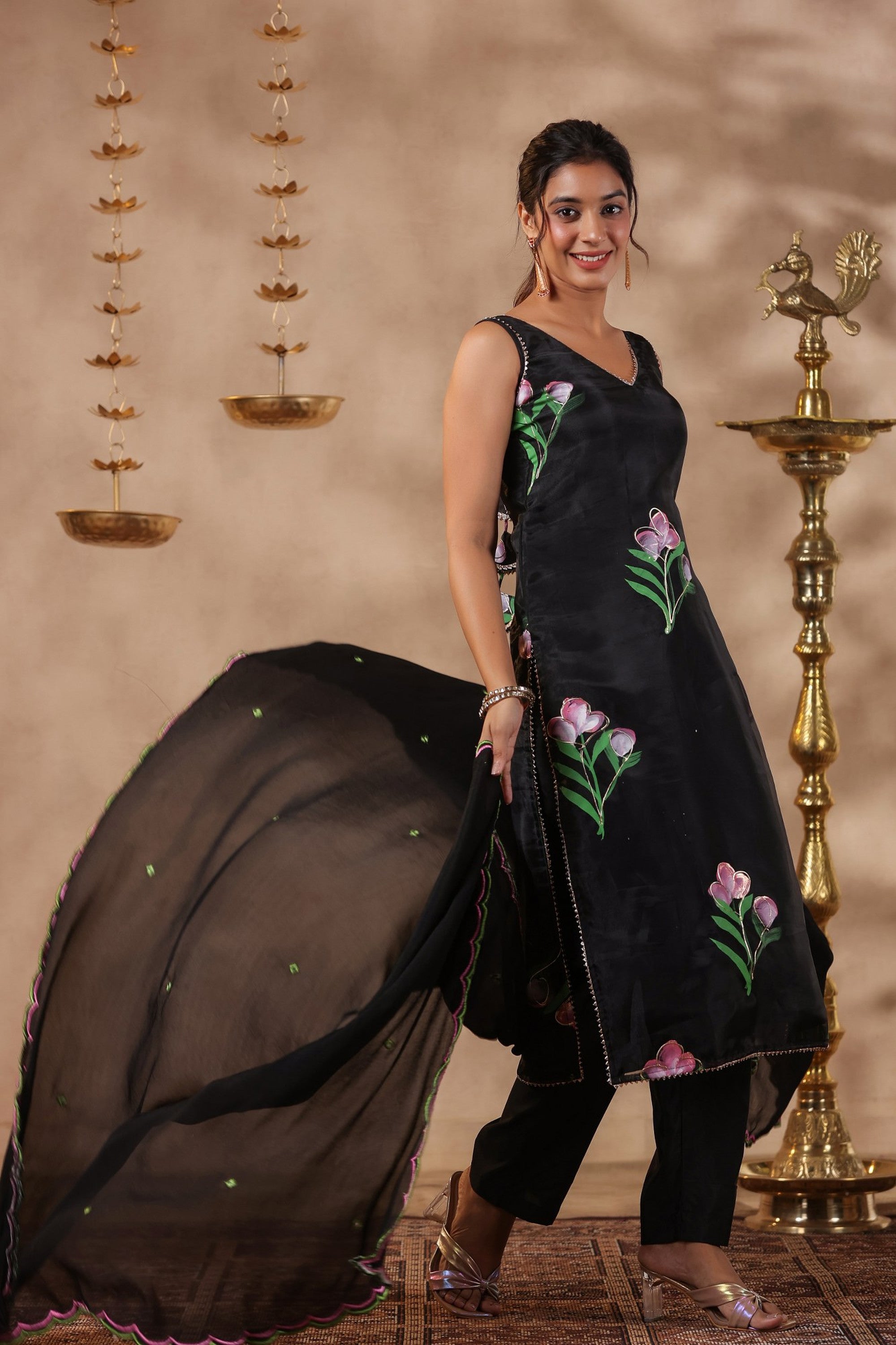 Black Organza Brush Print Stright Kurta Set With Embroidery Duptta Set Of 3
