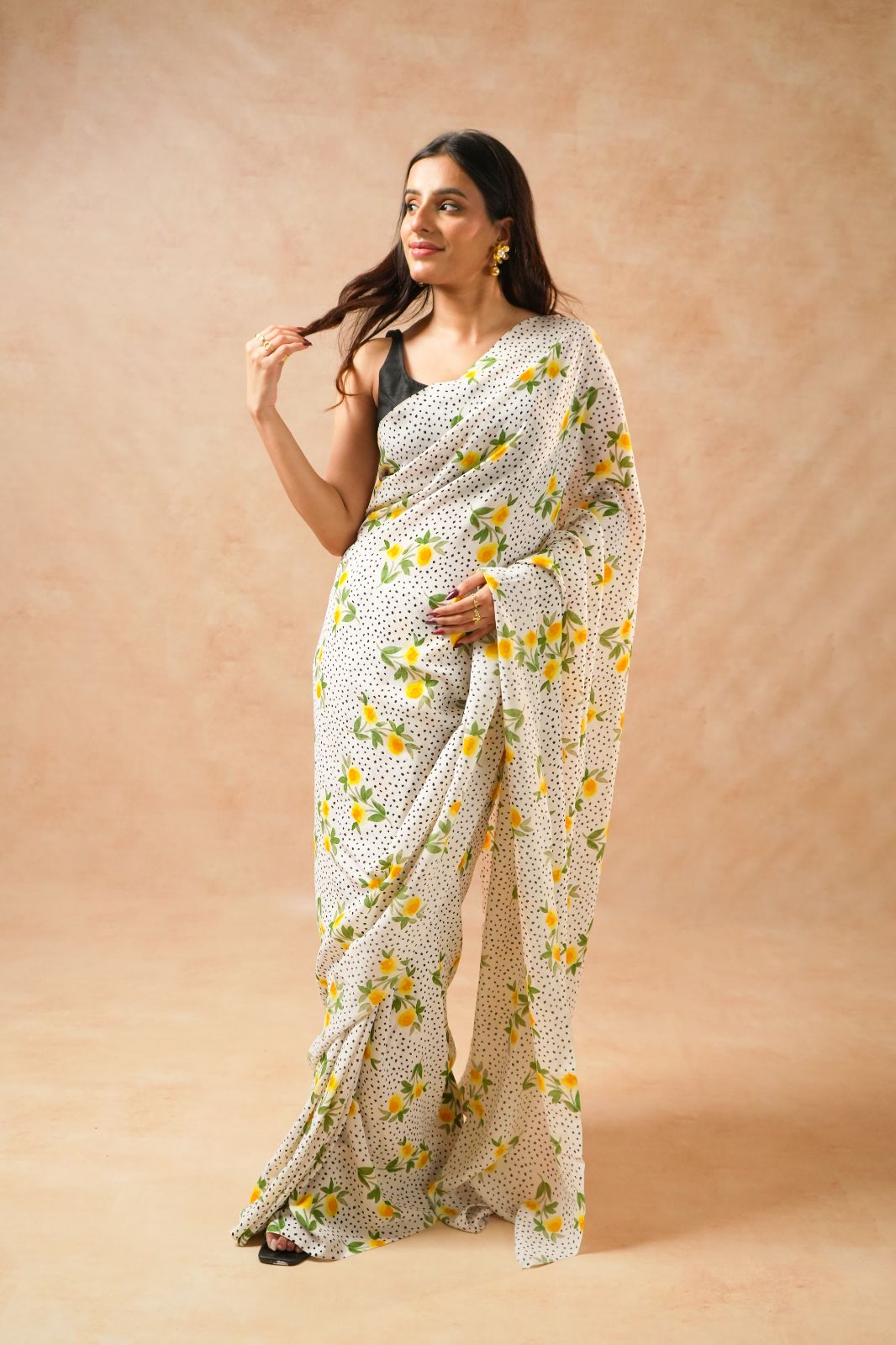 Arekaa White Yellow Floral Flora Dot White Pure Georgette Saree With Floral Print For Womens