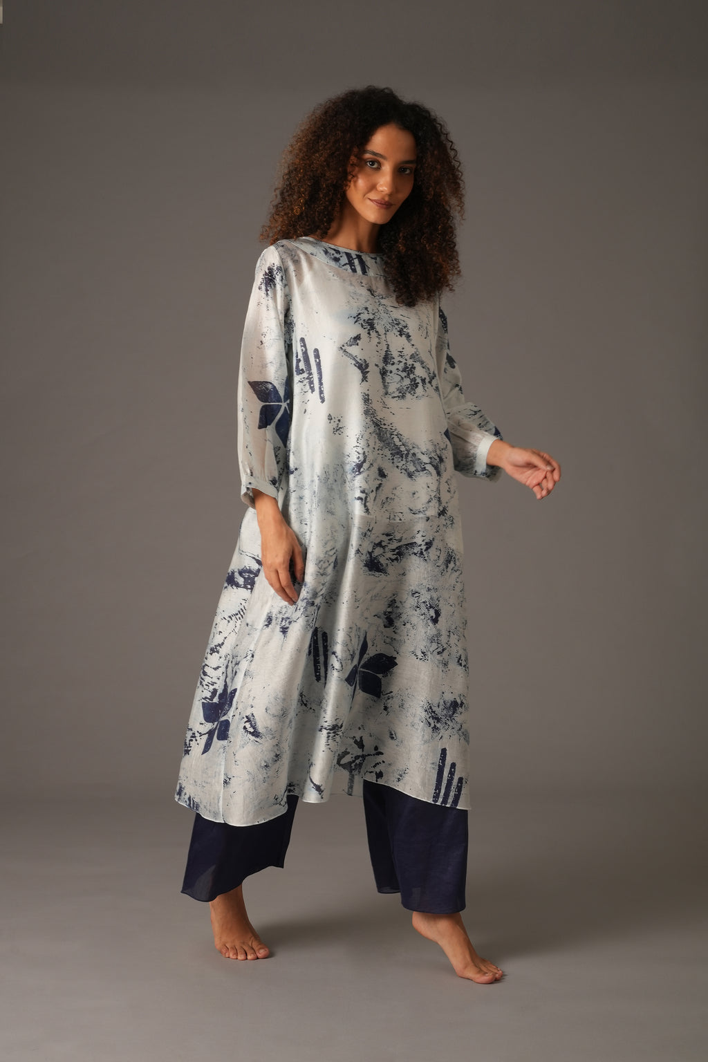 Texcher Print Round Neck Back Pleated Dress with pant