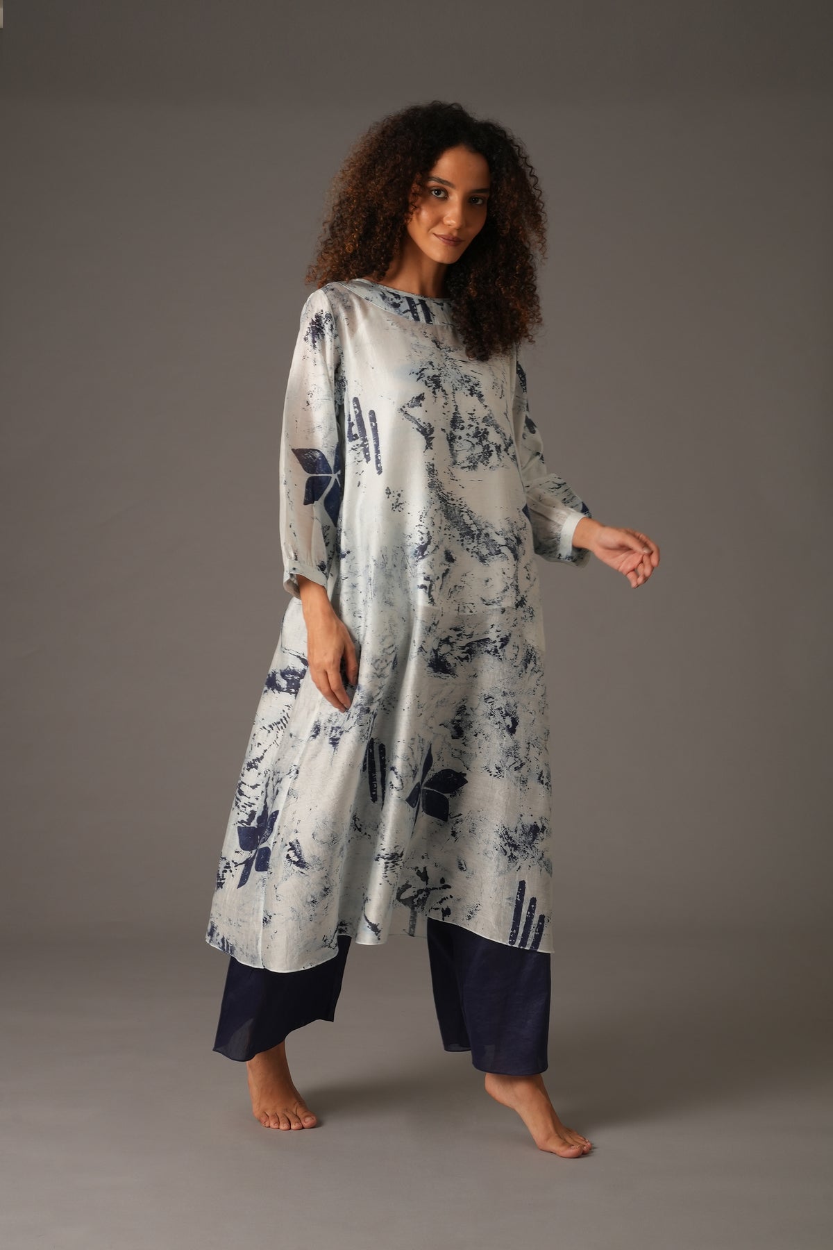 Texcher Print Round Neck Back Pleated Dress with pant