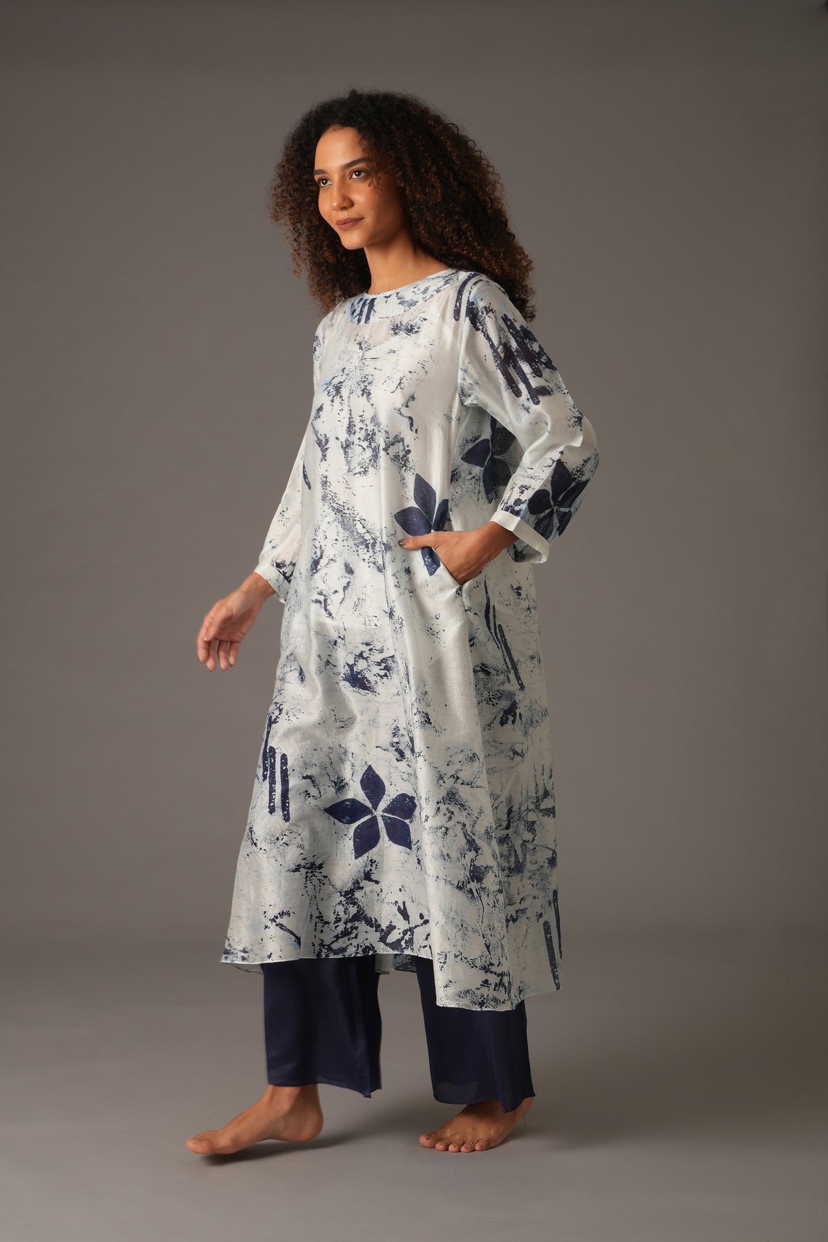 Texcher Print Round Neck Back Pleated Dress with pant & Scarff