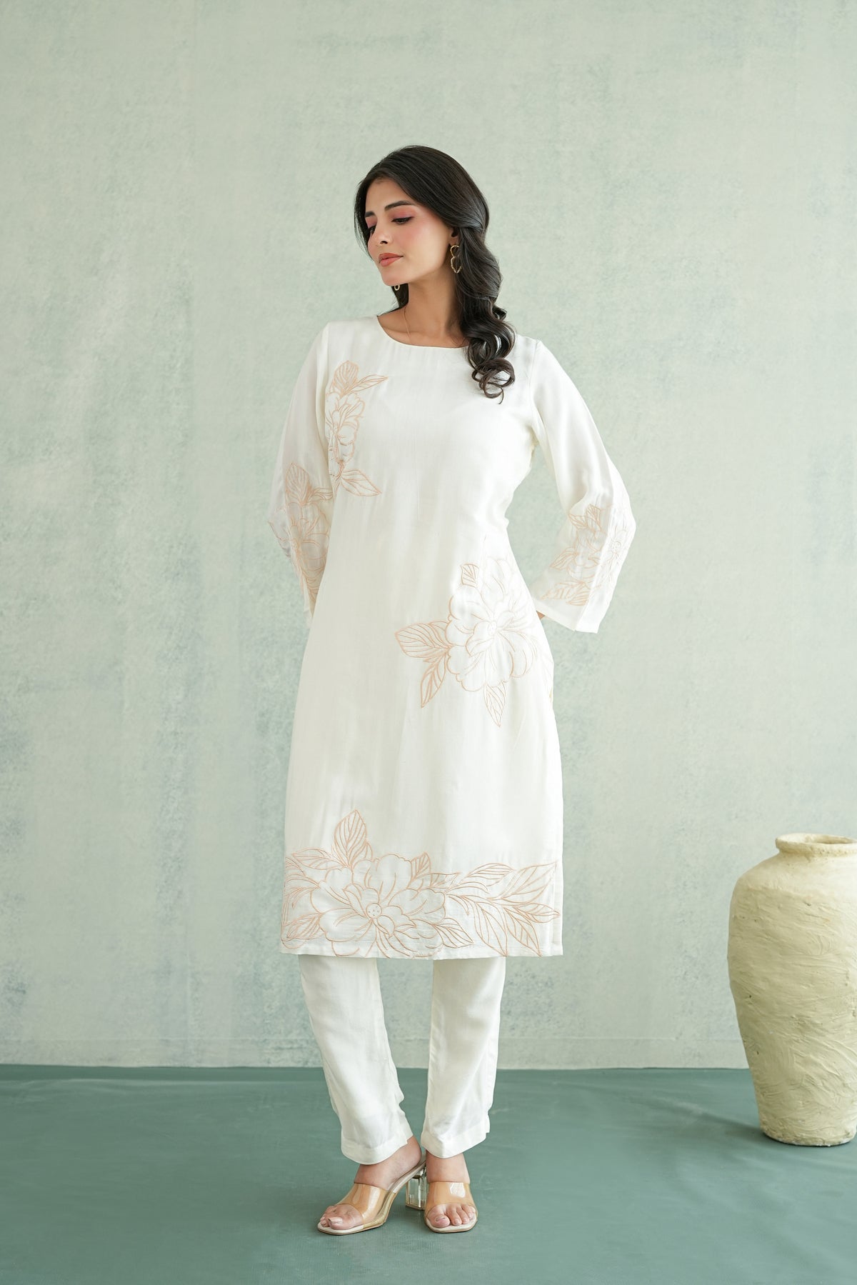 White Rose Embroidered Tunic Set