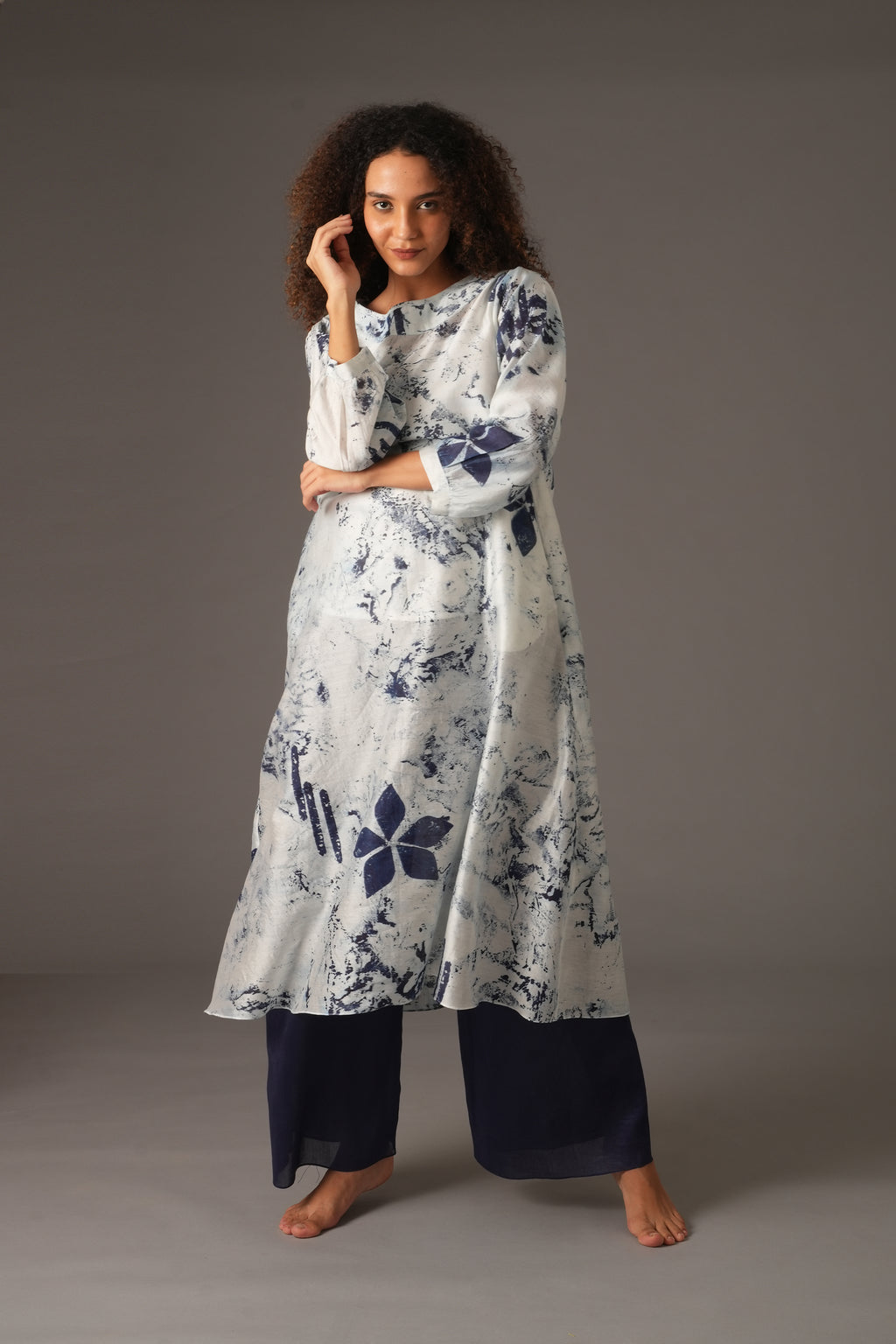 Texcher Print Round Neck Back Pleated Dress with pant