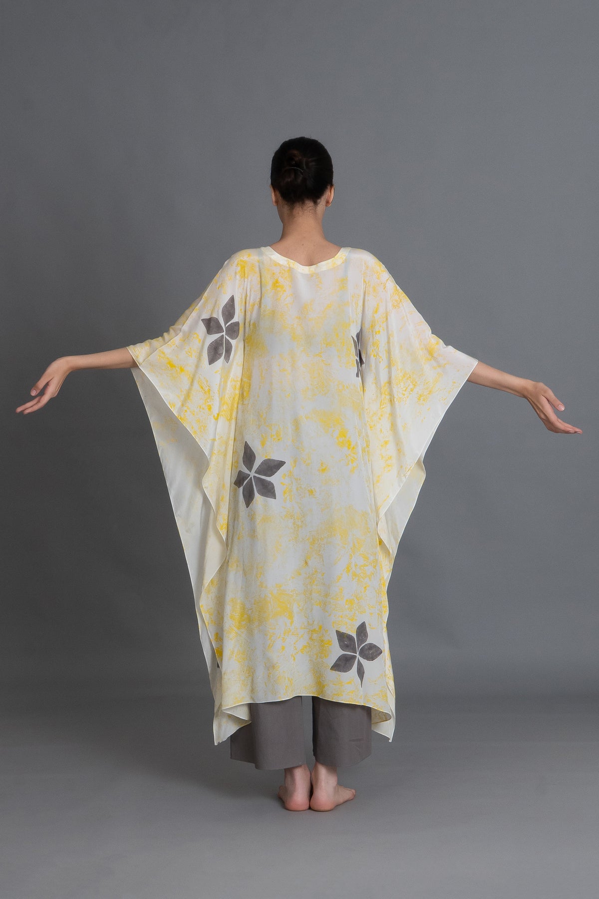 Crezia Silk Kaftan Co-ord with Scraff