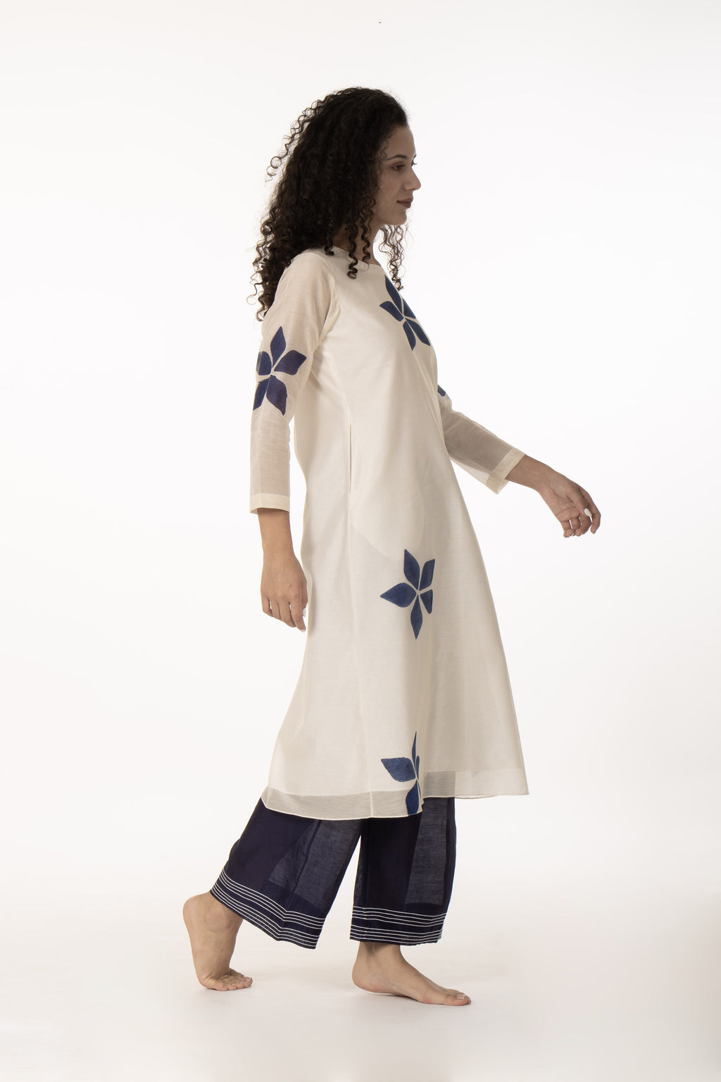 Blue Bloom Kurta with Bottom