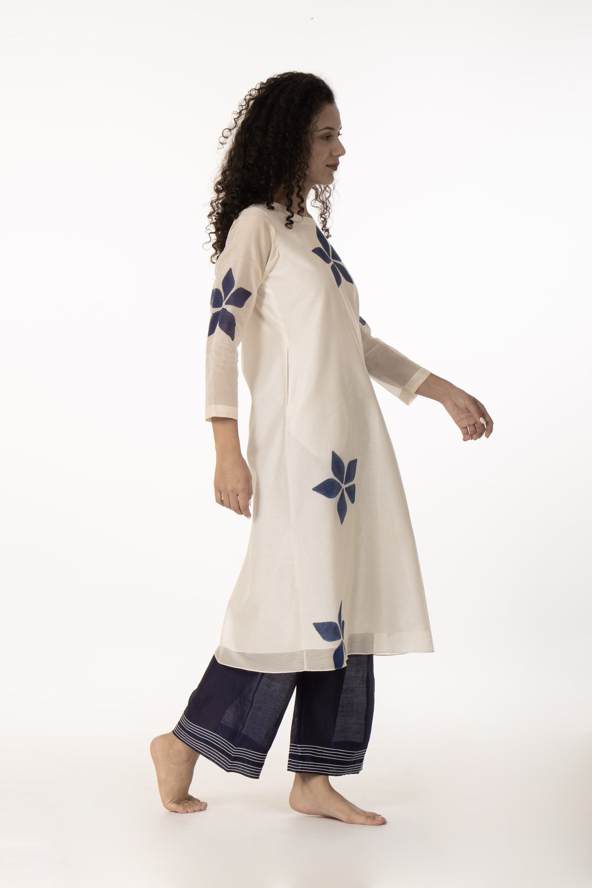 Blue Bloom Kurta with Bottom