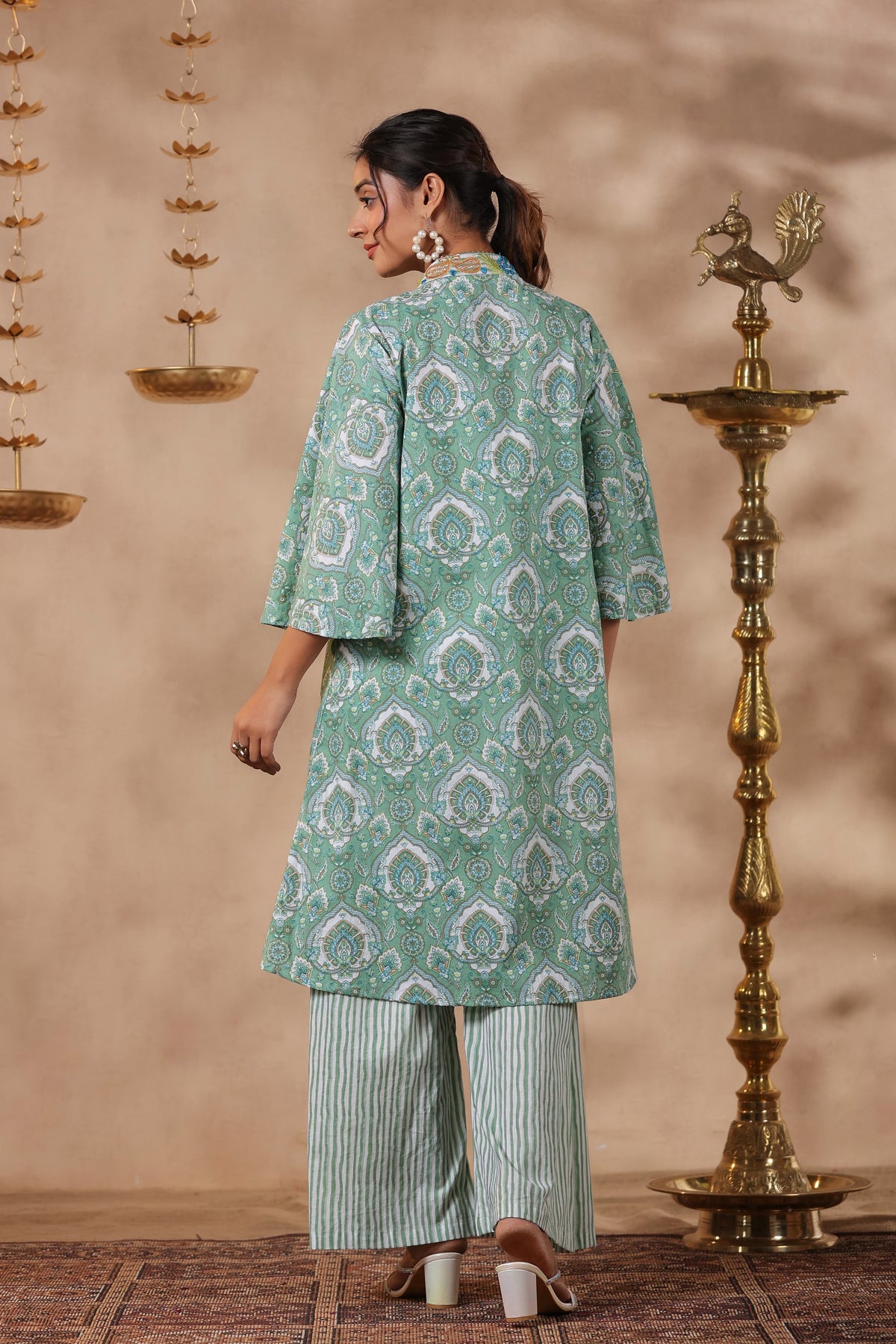 Green Printed  Cotton Crop Top With Embroidered Shrug Co Ord  Set Of 3