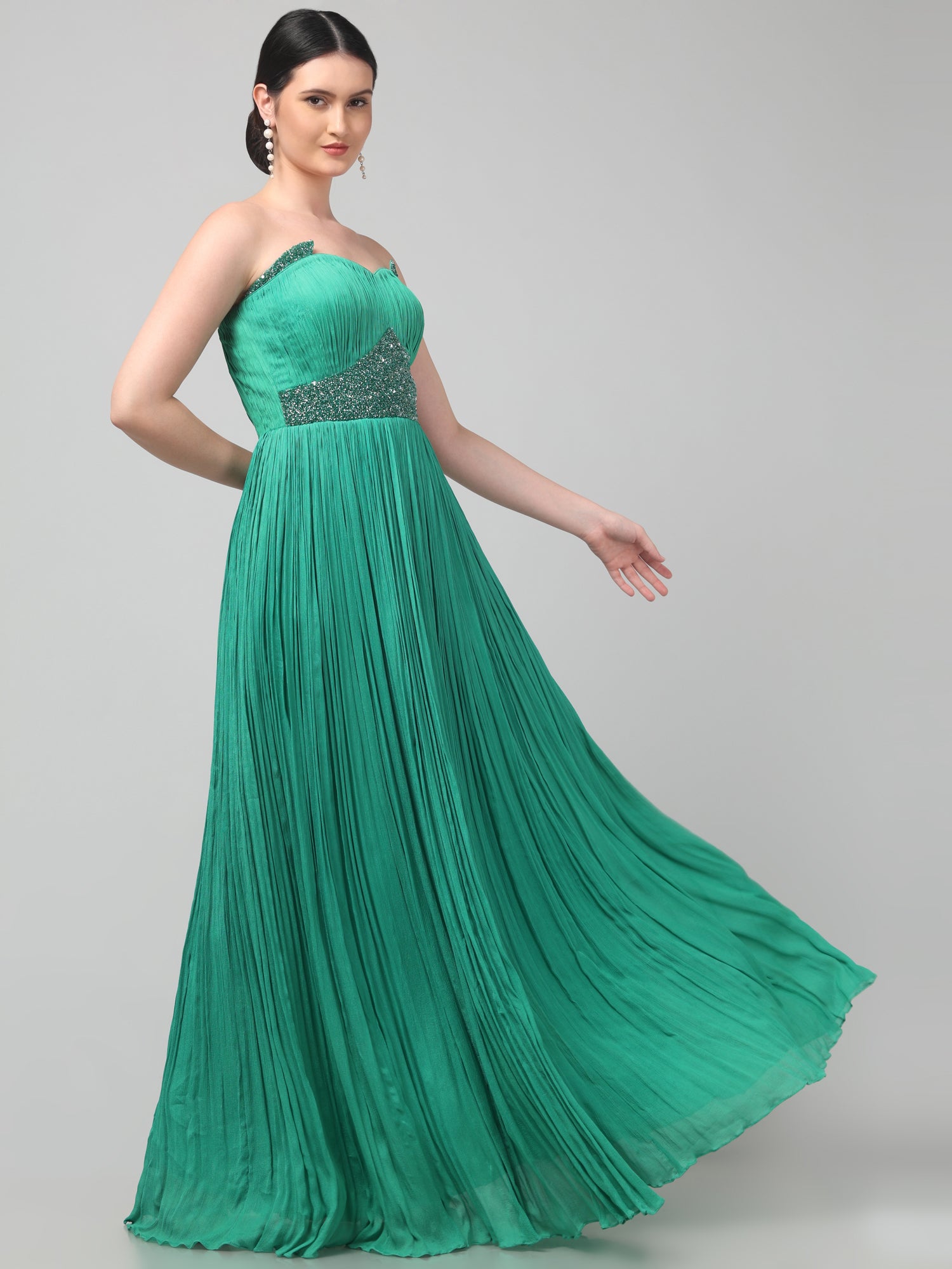Off-shoulder Emerald Green Pleated Gown